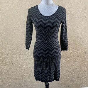 Black & Dark Gray Chevron Sweater Dress – 3/4 Sleeve – Size Small